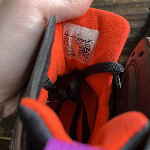 Women's Air Jordan 7 Retro Sneakers Black Patent Size 7.5 Womens 313358-006 - Picture 7 of 7